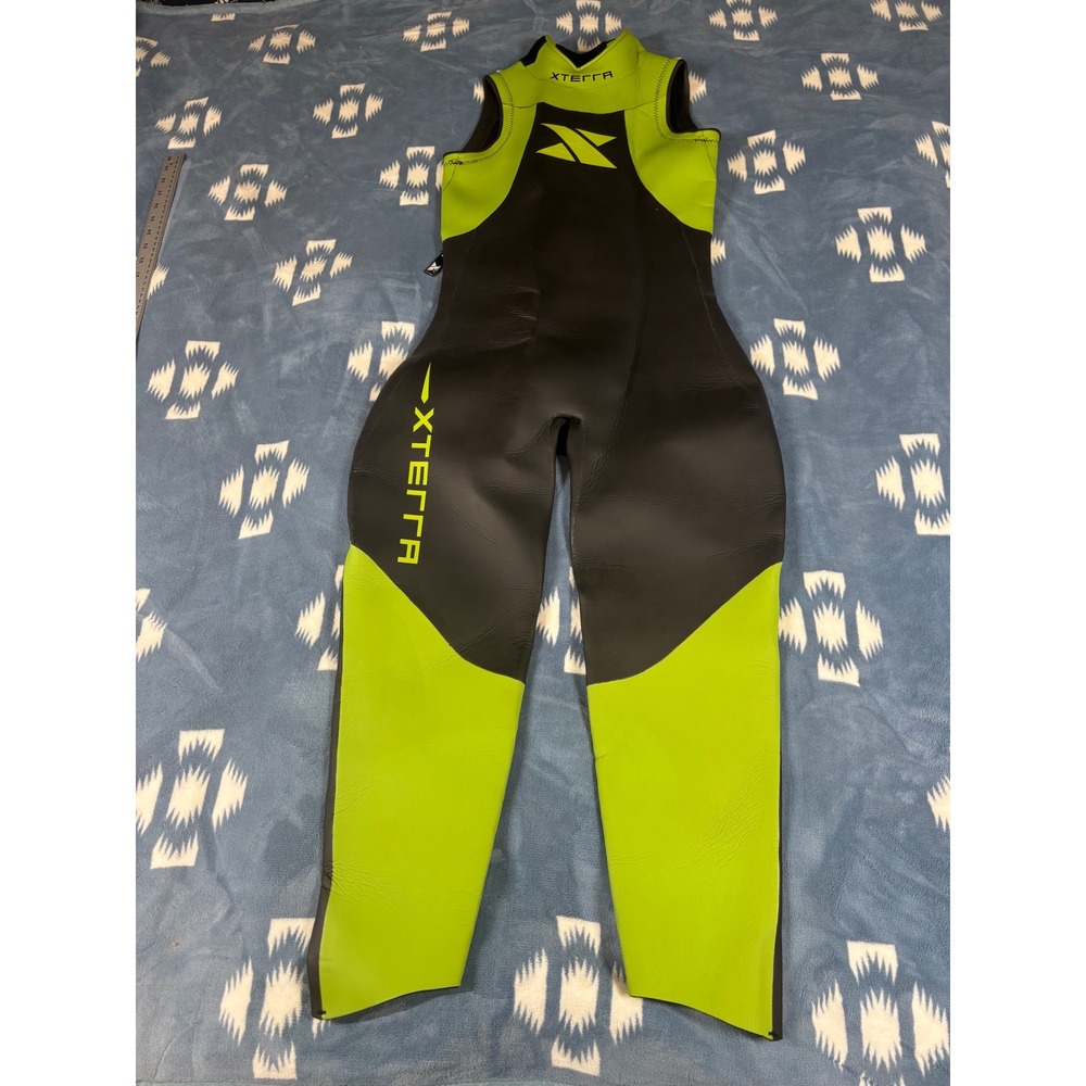 Xterra WMLA Womens Sleeveless Full Leg Wetsuit Black Lime Green Medium Large